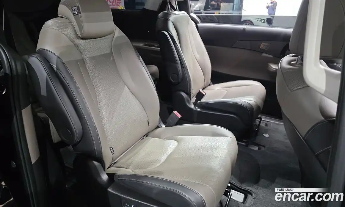 Kia Canival 2024 1.6 гидро, фото 17