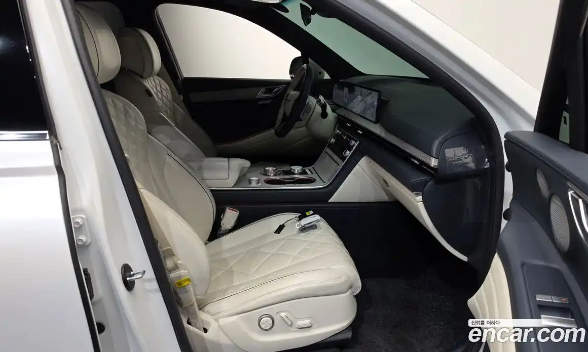 Genesis GV80 2024 2.5 гидро, фото 16