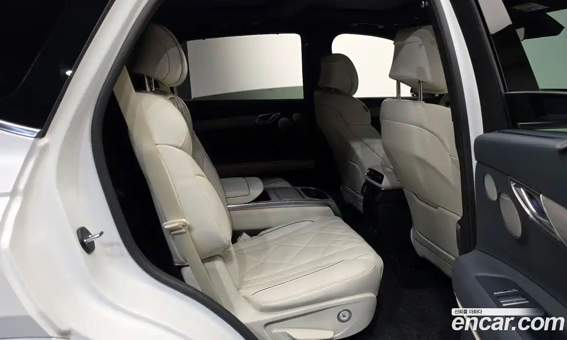 Genesis GV80 2024 2.5 гидро, фото 17