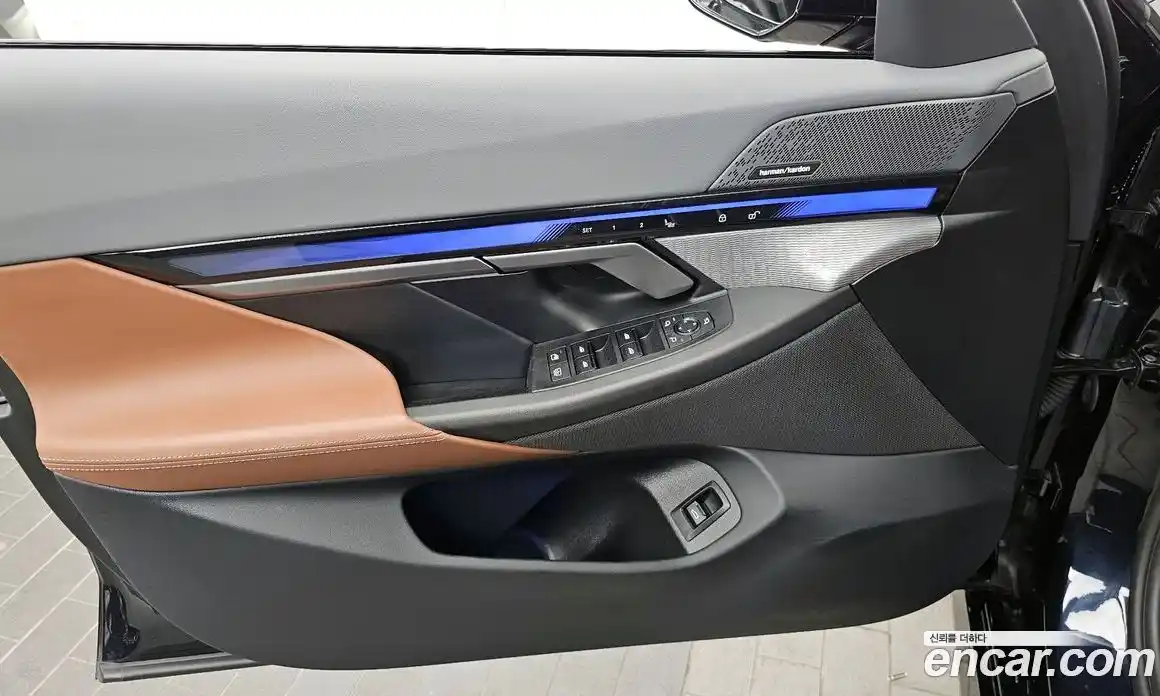 BMW 5 серия 2024 2.0 автомат (гидро), фото 14