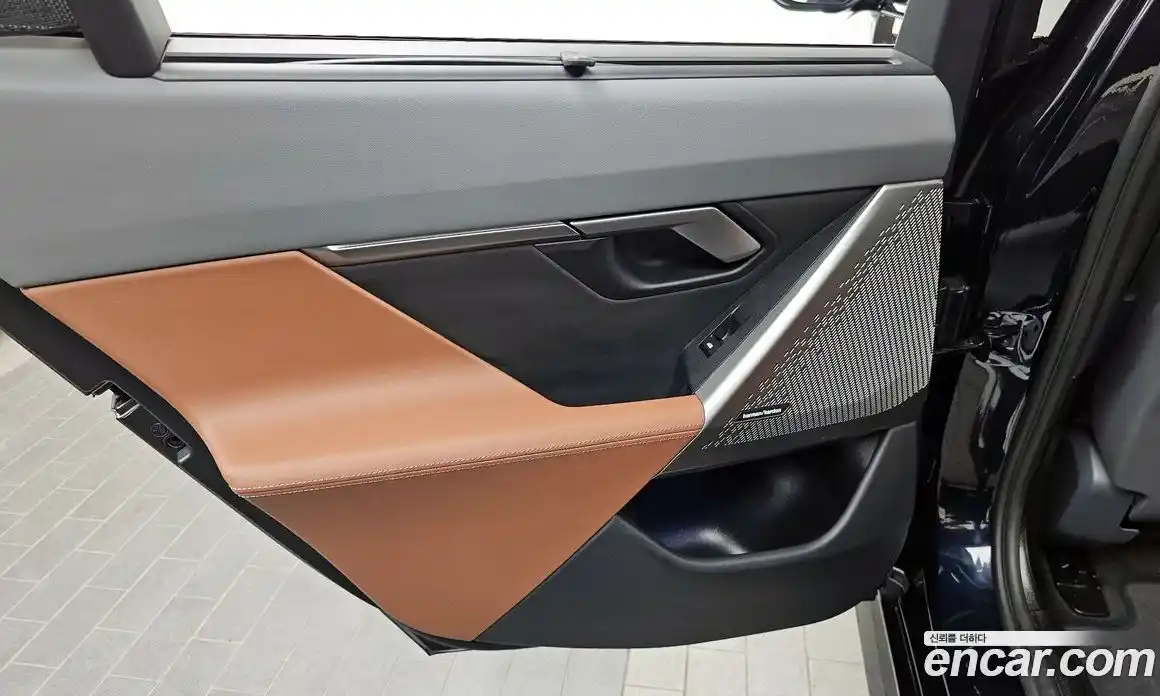 BMW 5 серия 2024 2.0 автомат (гидро), фото 15