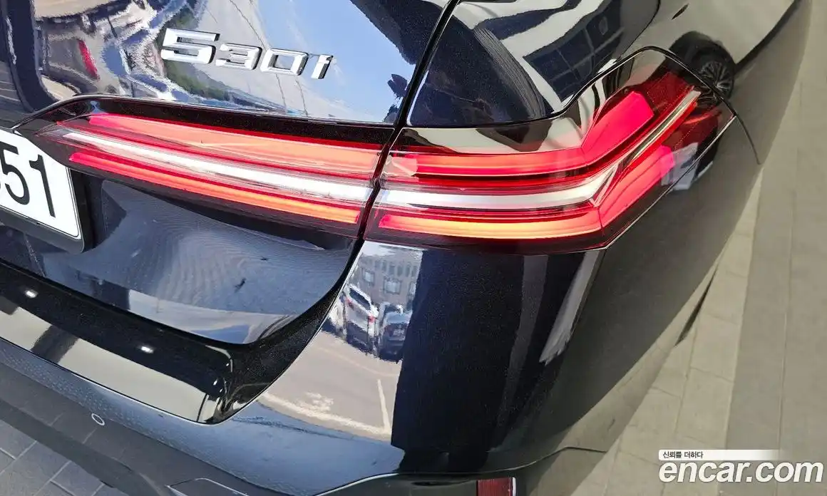 BMW 5 серия 2024 2.0 автомат (гидро), фото 9