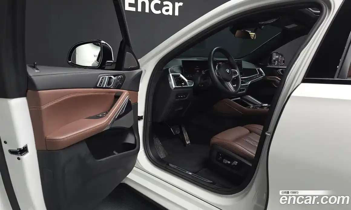 BMW X6 2025 3.0 автомат (гидро), фото 13