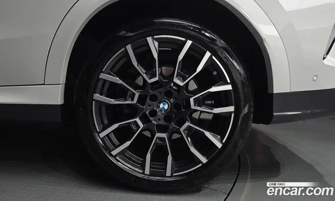 BMW X6 2025 3.0 автомат (гидро), фото 7