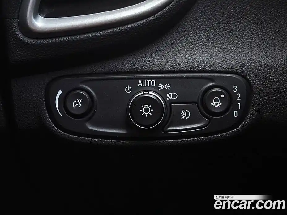 Chevrolet Trax 2018 1.4 гидро, фото 13