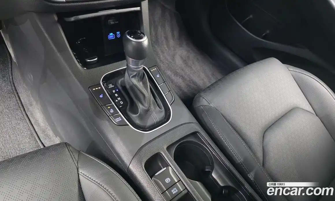 Hyundai i30 2018 1.4 автомат (гидро), фото 12