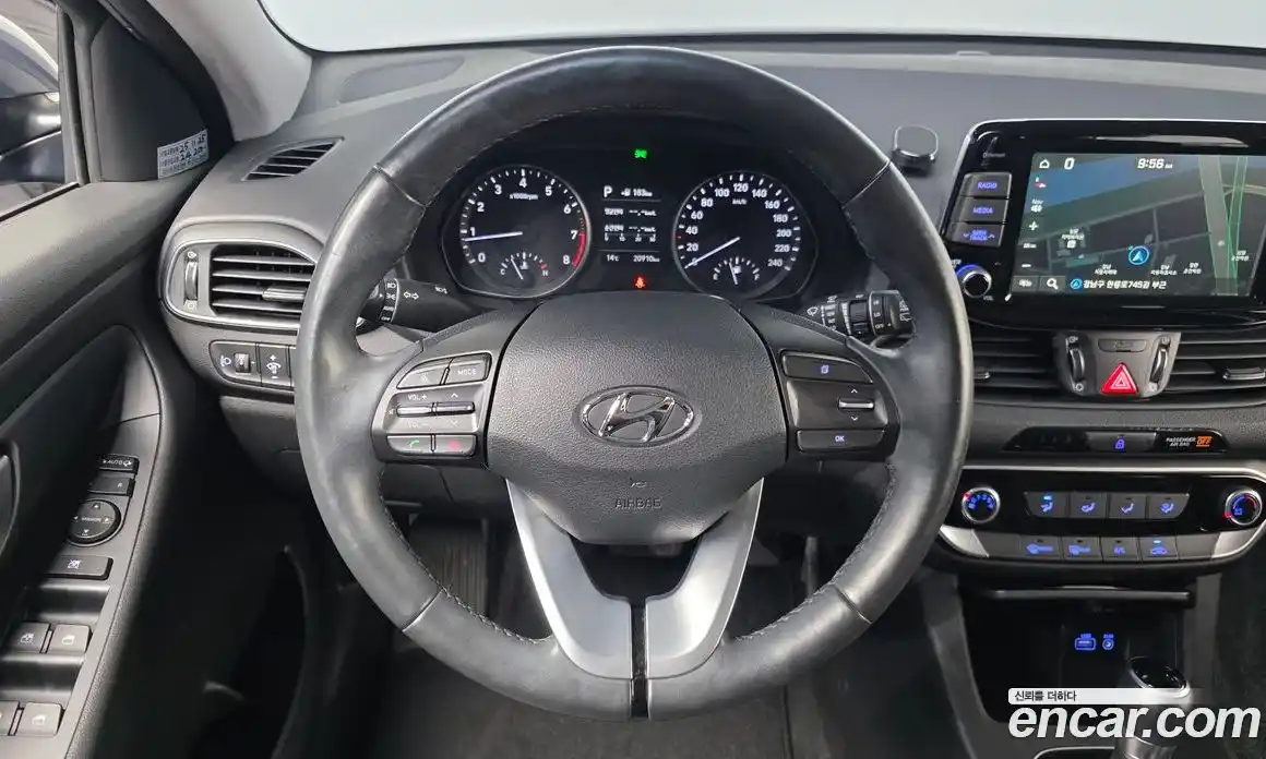 Hyundai i30 2018 1.4 автомат (гидро), фото 19