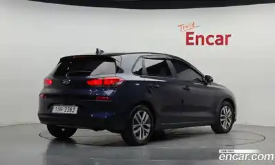 Hyundai i30 2018 1.4 автомат (гидро), миниатюра 2