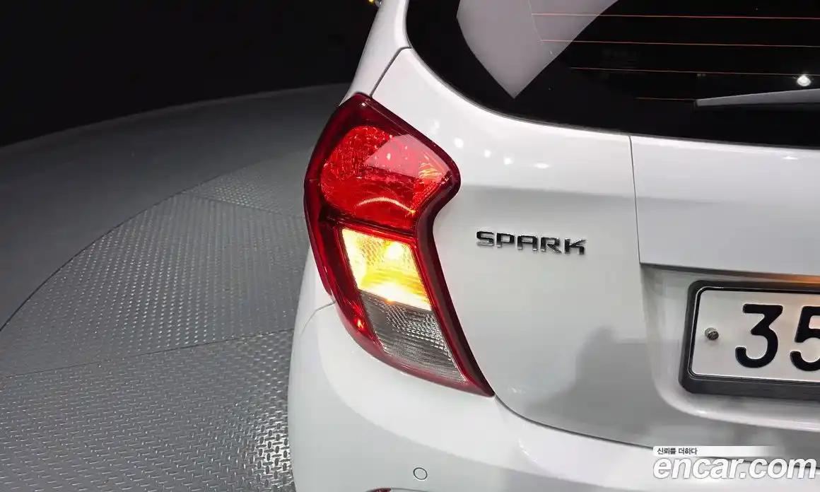 Chevrolet Spark 2016 1.0 гидро, фото 9