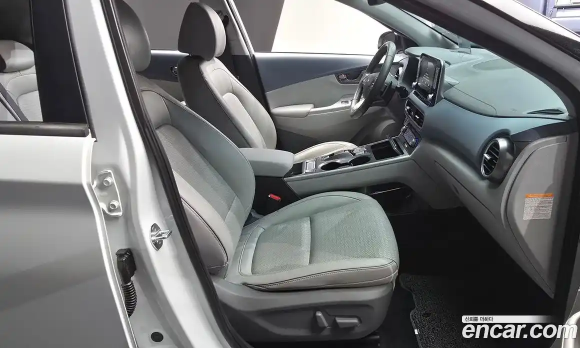 Hyundai Kona 2019 0.1 автомат (гидро), фото 11