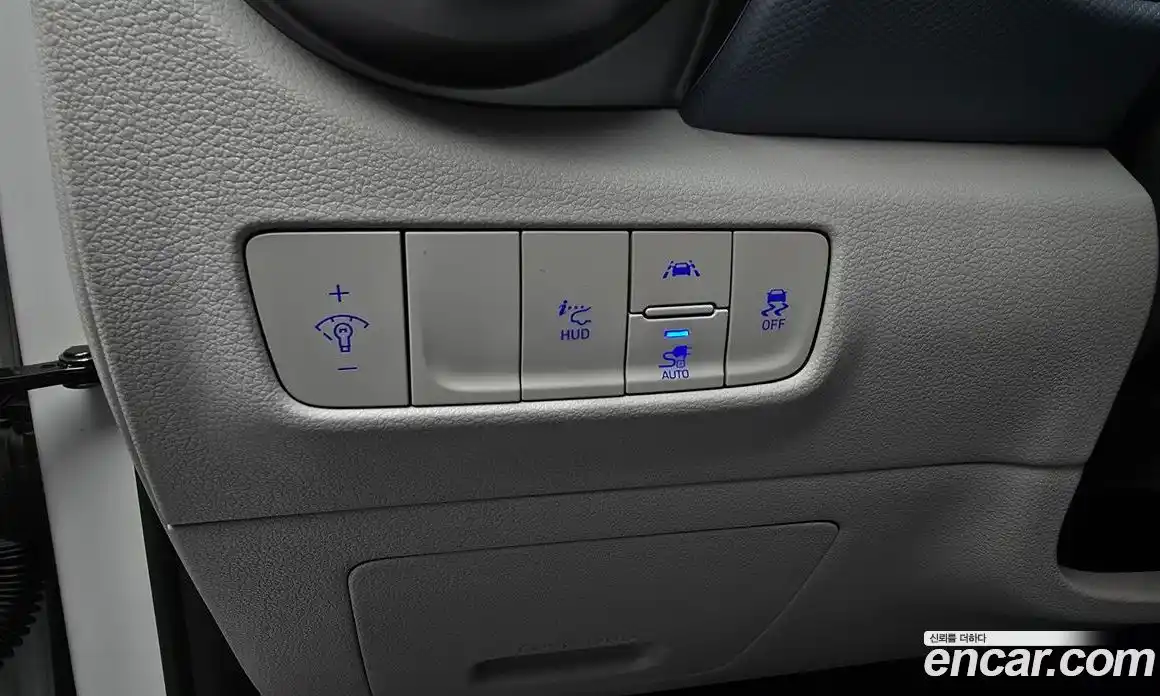 Hyundai Kona 2019 0.1 автомат (гидро), фото 19