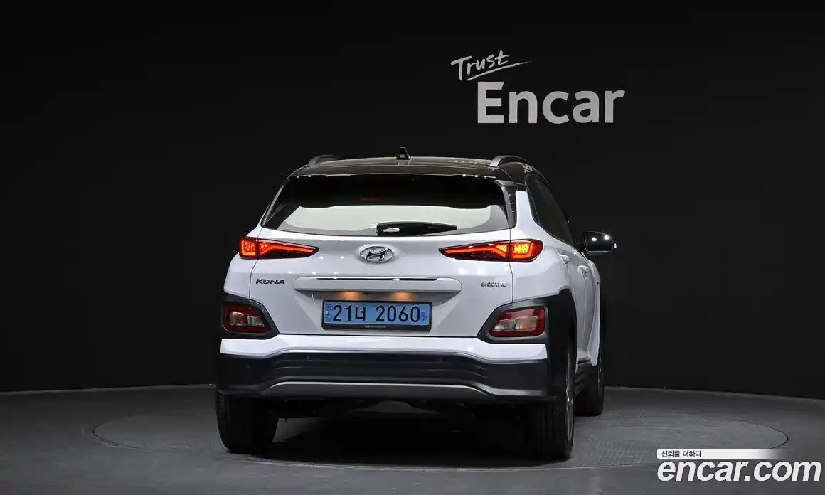 Hyundai Kona 2019 0.1 автомат (гидро), фото 4