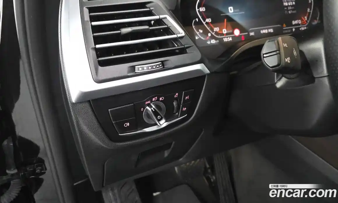 BMW X4 2024 2.0 гидро, фото 28
