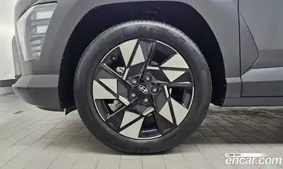 Hyundai Kona 2023 1.6 автомат (гидро), миниатюра 5