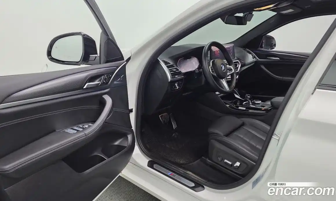 BMW X4 2023 2.0 гидро, фото 13