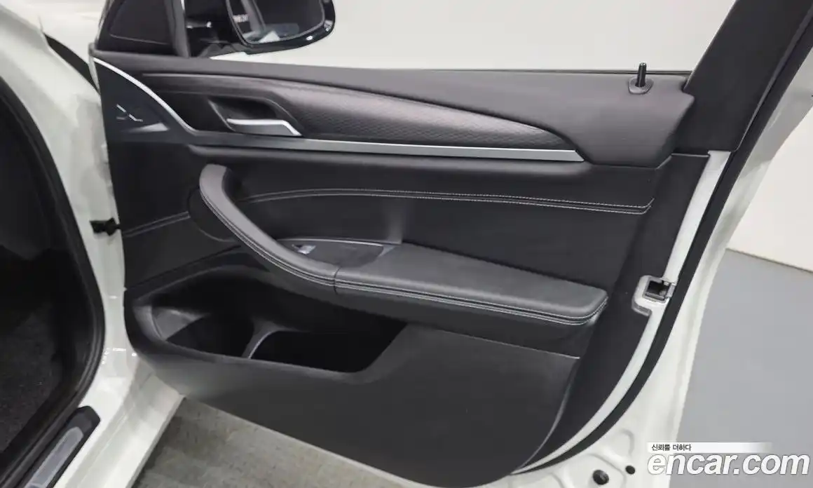 BMW X4 2023 2.0 гидро, фото 14
