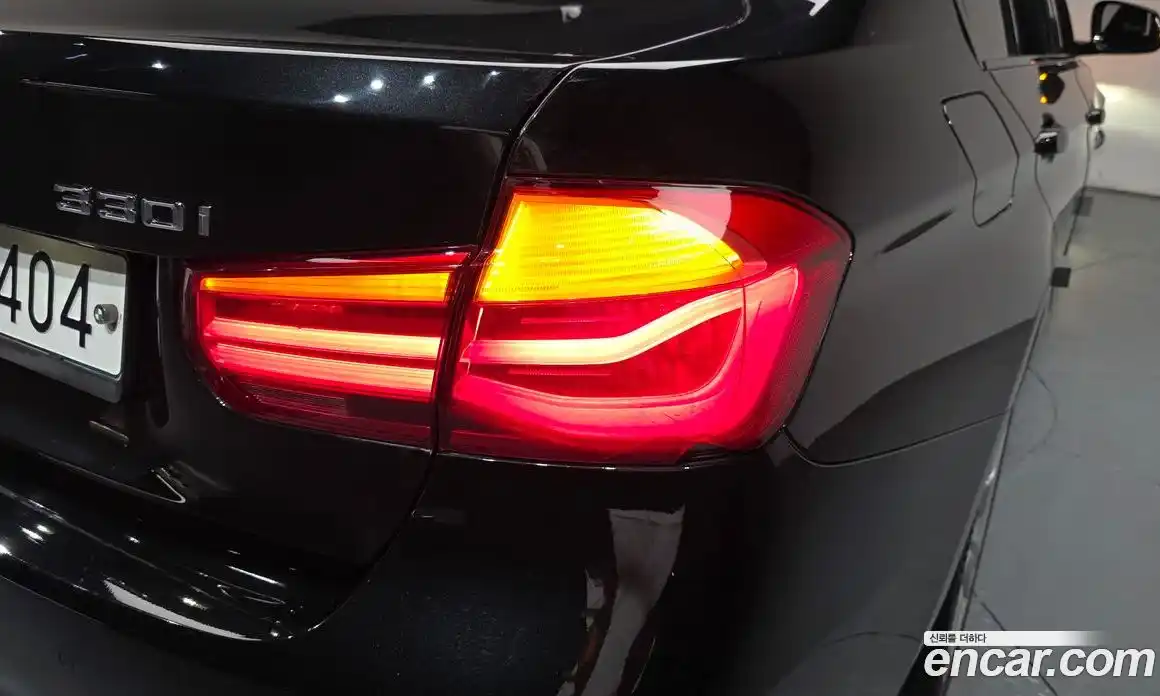 BMW 3 серия 2017 2.0 автомат (гидро), фото 8