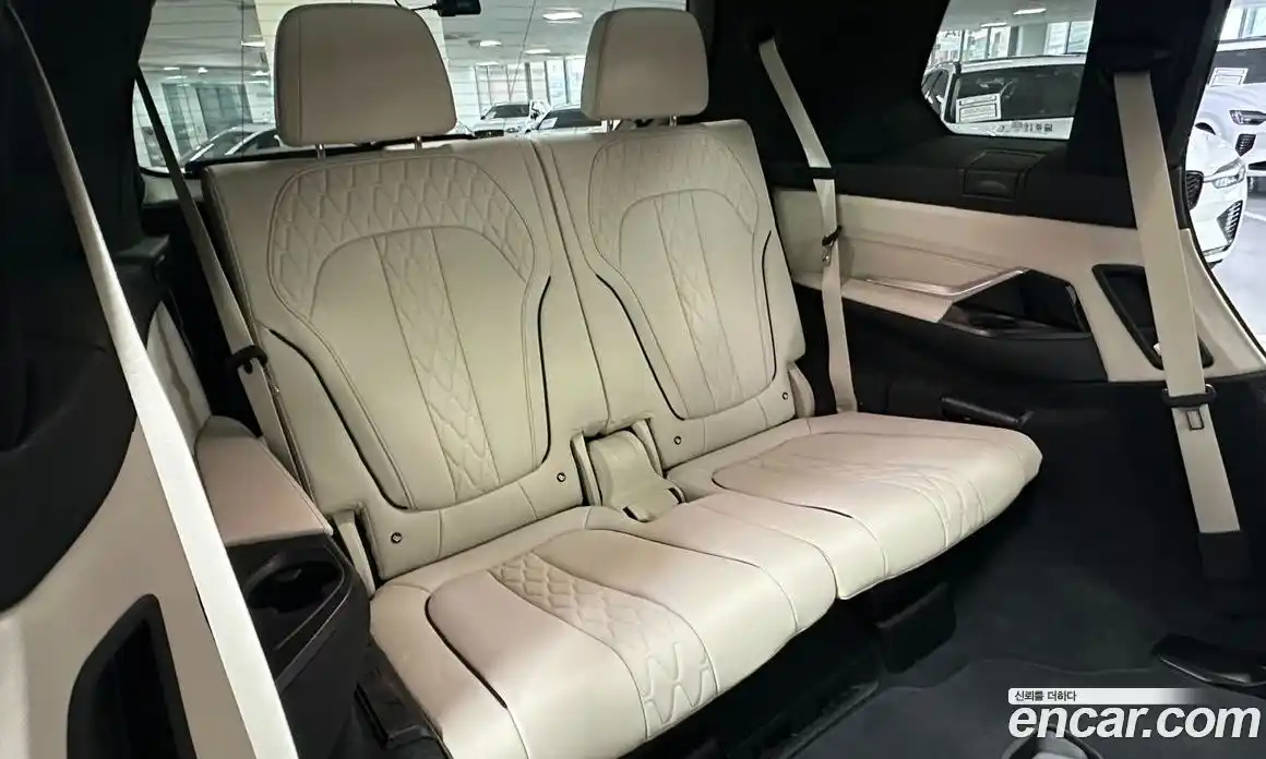 BMW X7 2025 3.0 гидро, фото 11