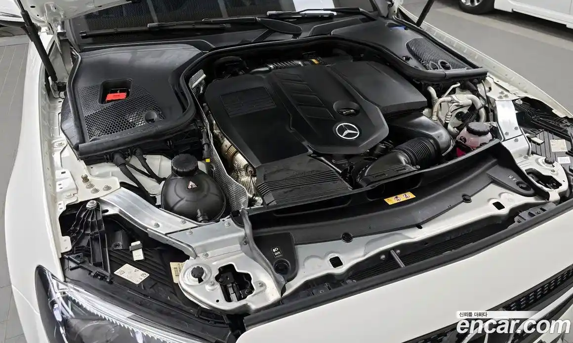 Mercedes-Benz E-Class 2022 2.0 гидро, фото 6