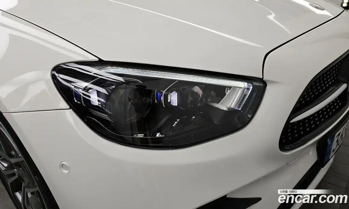 Mercedes-Benz E-Class 2022 2.0 гидро, фото 8