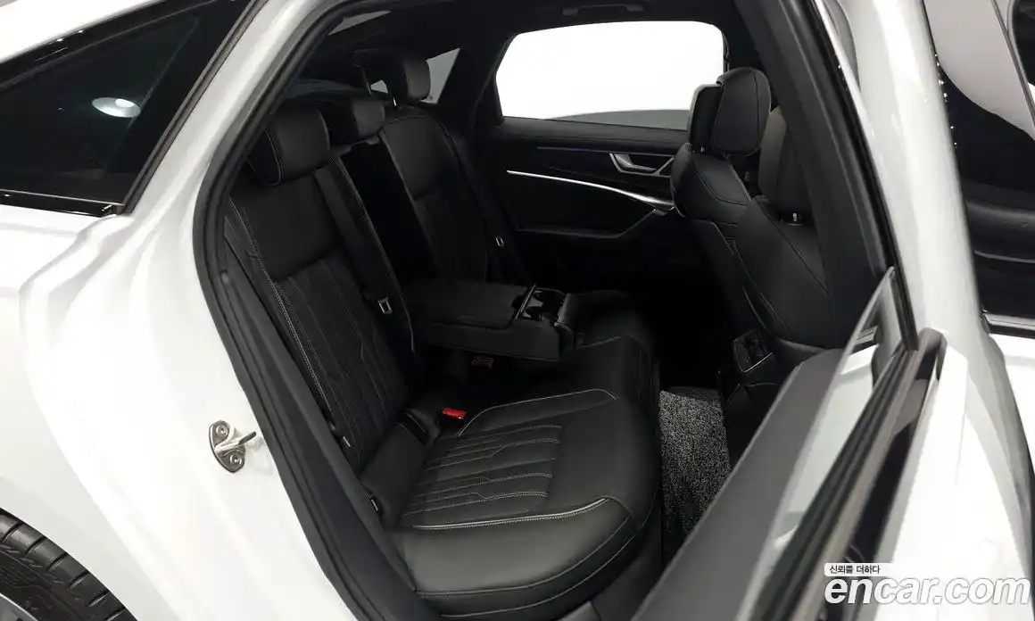 Audi A6 2025 2.0 гидро, фото 17