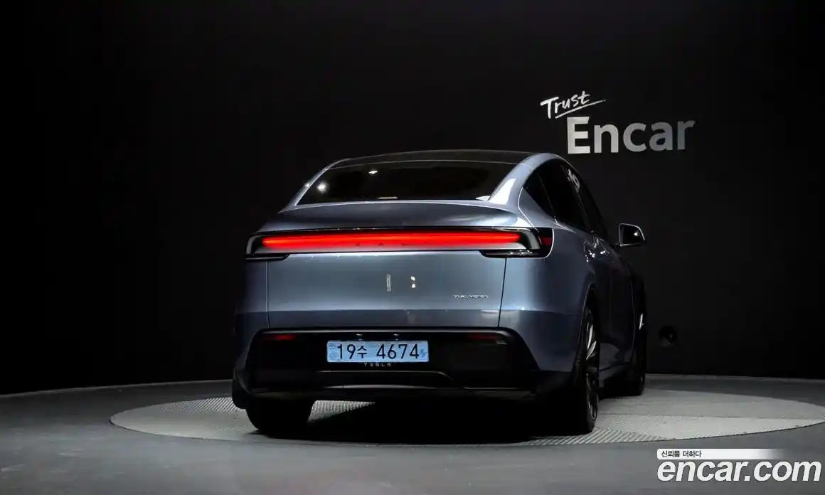 Tesla Model Y 2025 0.2 гидро, фото 4