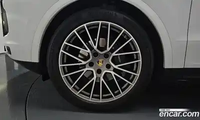Porsche Cayenne 2023 3.0 автомат (гидро), миниатюра 4
