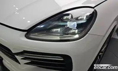 Porsche Cayenne 2023 3.0 автомат (гидро), миниатюра 7