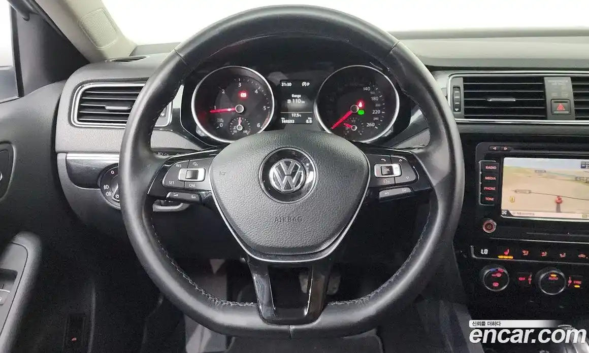 Volkswagen Jetta 2015 2.0 автомат (гидро), фото 14