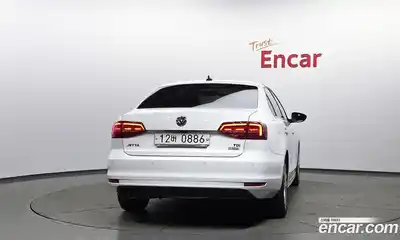 Volkswagen Jetta 2015 2.0 автомат (гидро), миниатюра 4