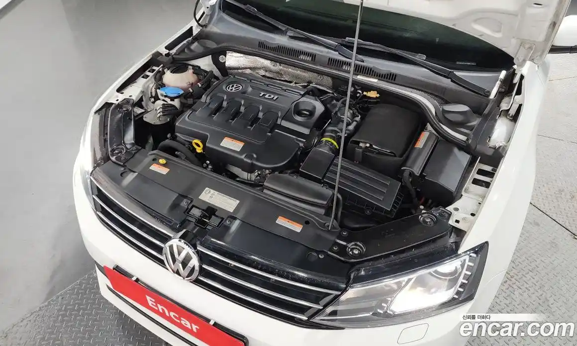 Volkswagen Jetta 2015 2.0 автомат (гидро), фото 6