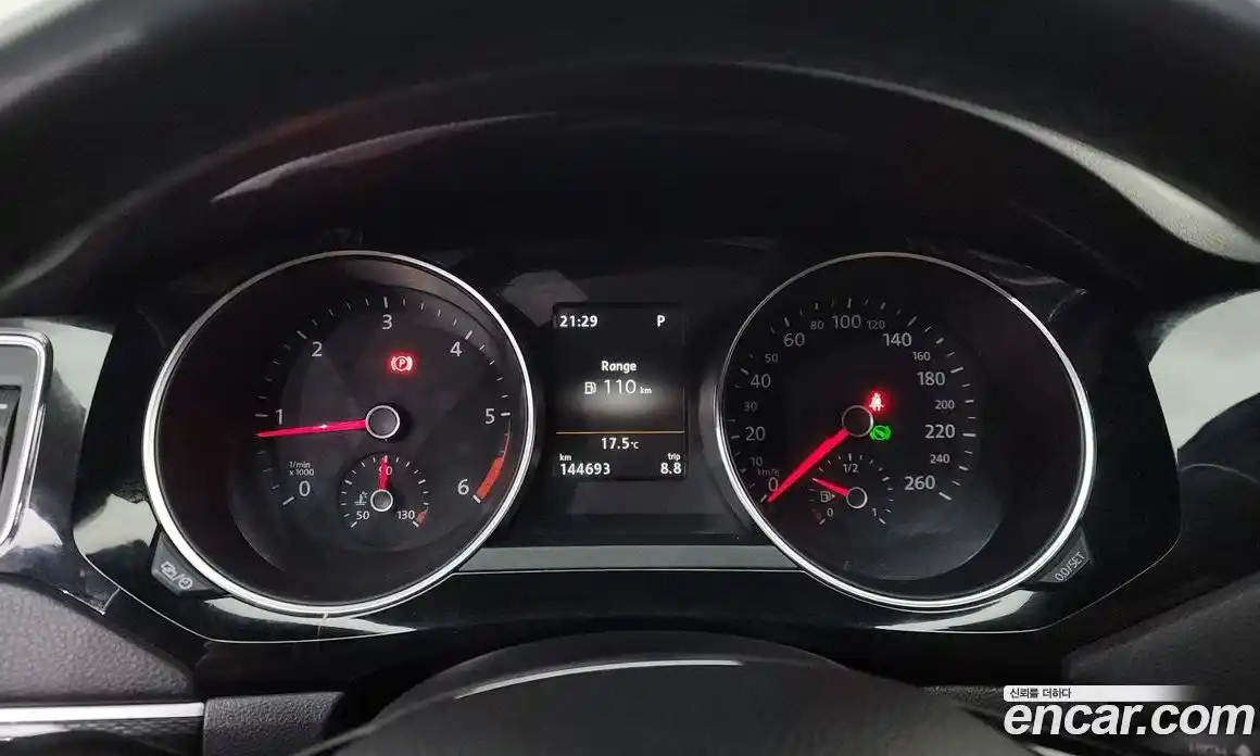 Volkswagen Jetta 2015 2.0 автомат (гидро), фото 8