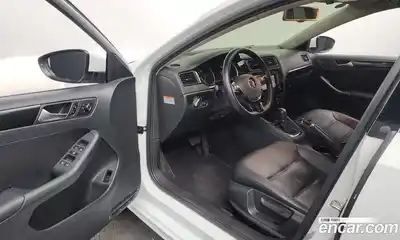 Volkswagen Jetta 2015 2.0 автомат (гидро), миниатюра 10