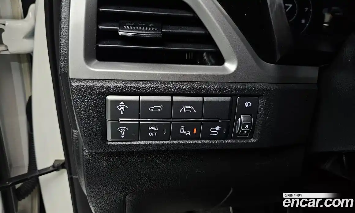 SsangYong Korando 2020 1.5 автомат (гидро), фото 16