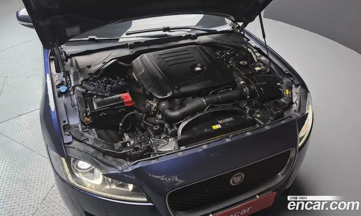 Jaguar XF 2016 2.0 гидро, фото 6