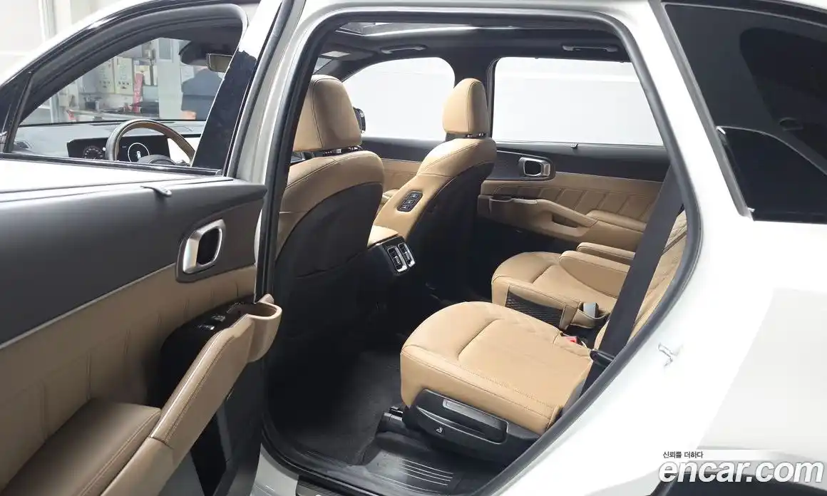 Kia Sorento 2024 1.6 гидро, фото 18