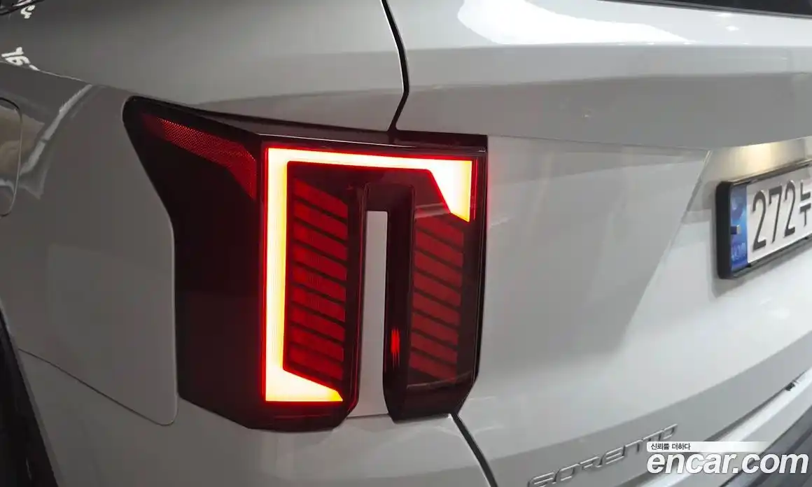 Kia Sorento 2024 1.6 гидро, фото 9
