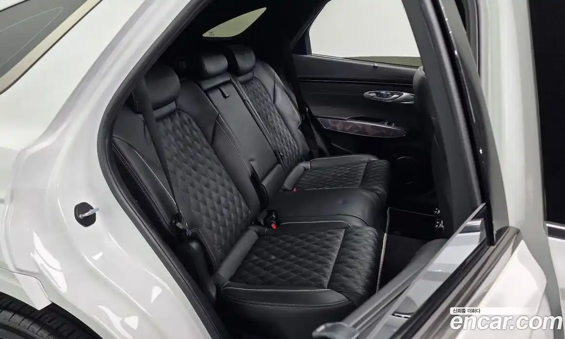 Genesis GV70 2021 2.5 гидро, фото 16