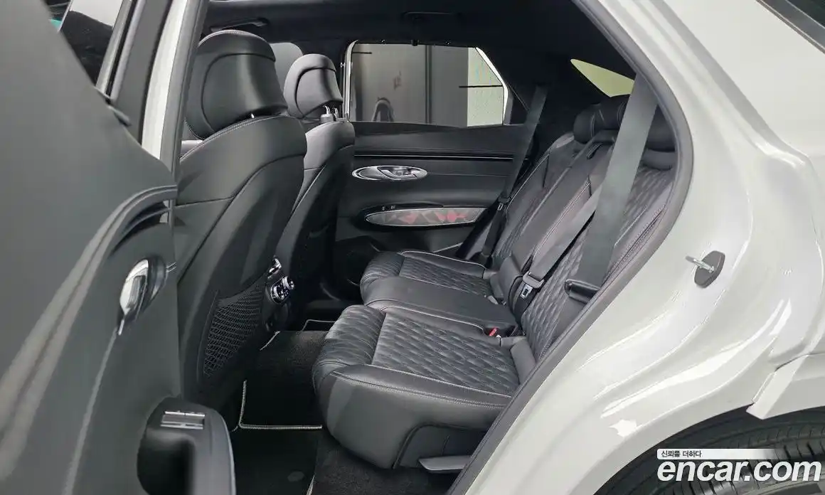 Genesis GV70 2021 2.5 гидро, фото 17
