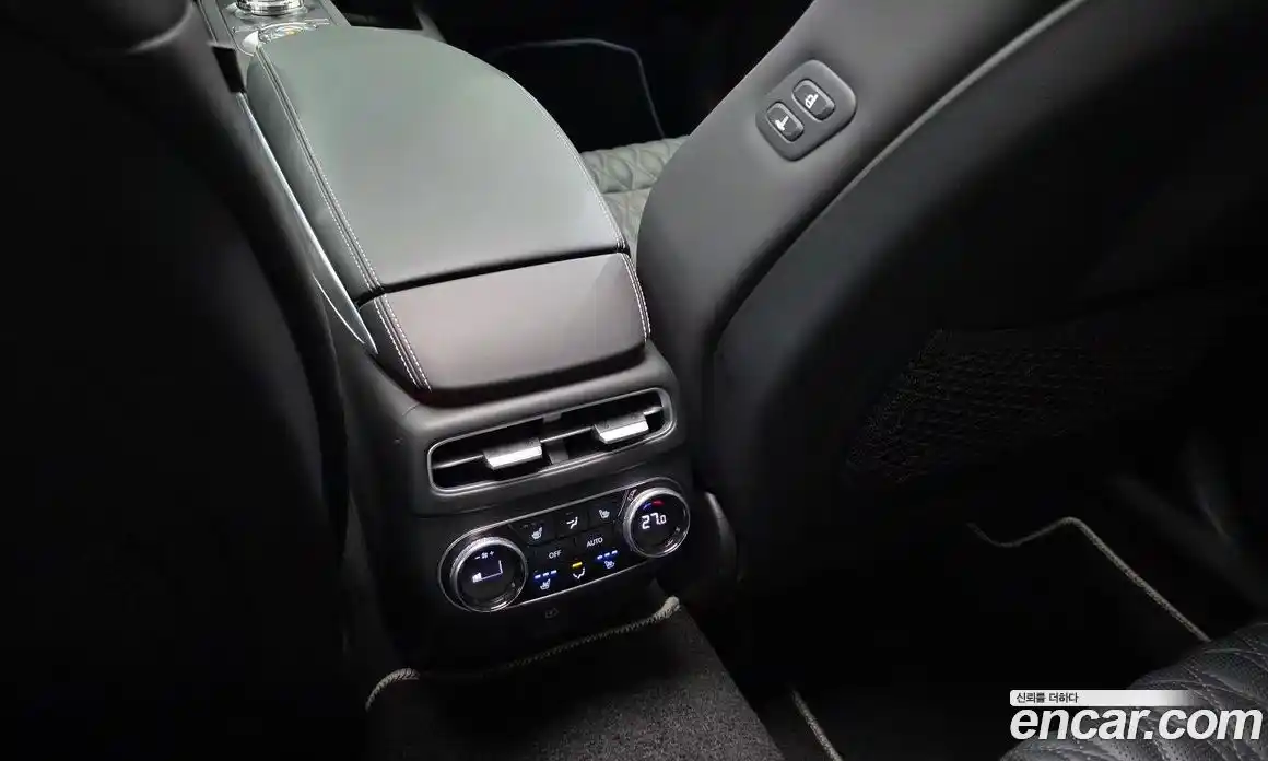 Genesis GV70 2021 2.5 гидро, фото 26
