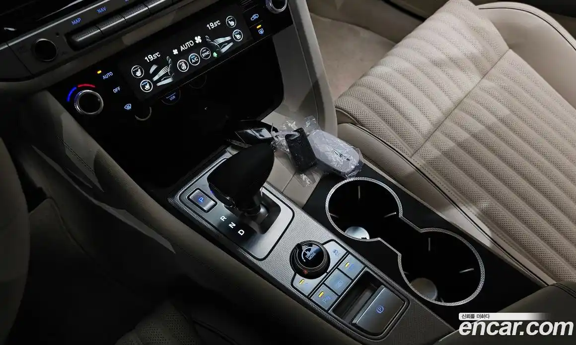 Genesis G70 2025 2.5 автомат (гидро), фото 11