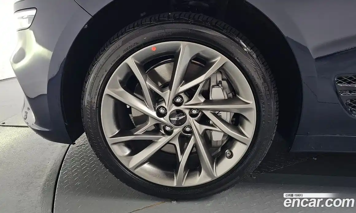 Genesis G70 2025 2.5 автомат (гидро), фото 4