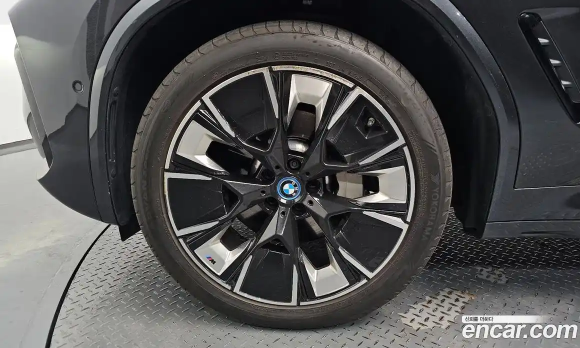 BMW iX3 2023 0.2 гидро, фото 4