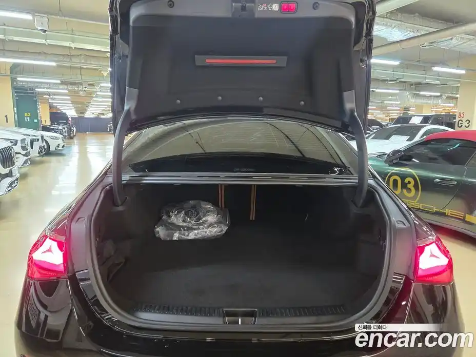 Mercedes-Benz E-Class 2025 2.0 гидро, фото 7