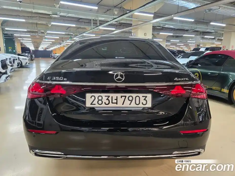 Mercedes-Benz E-Class 2025 2.0 гидро, фото 9
