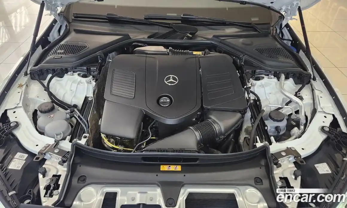 Mercedes-Benz E-Class 2025 2.0 гидро, фото 19