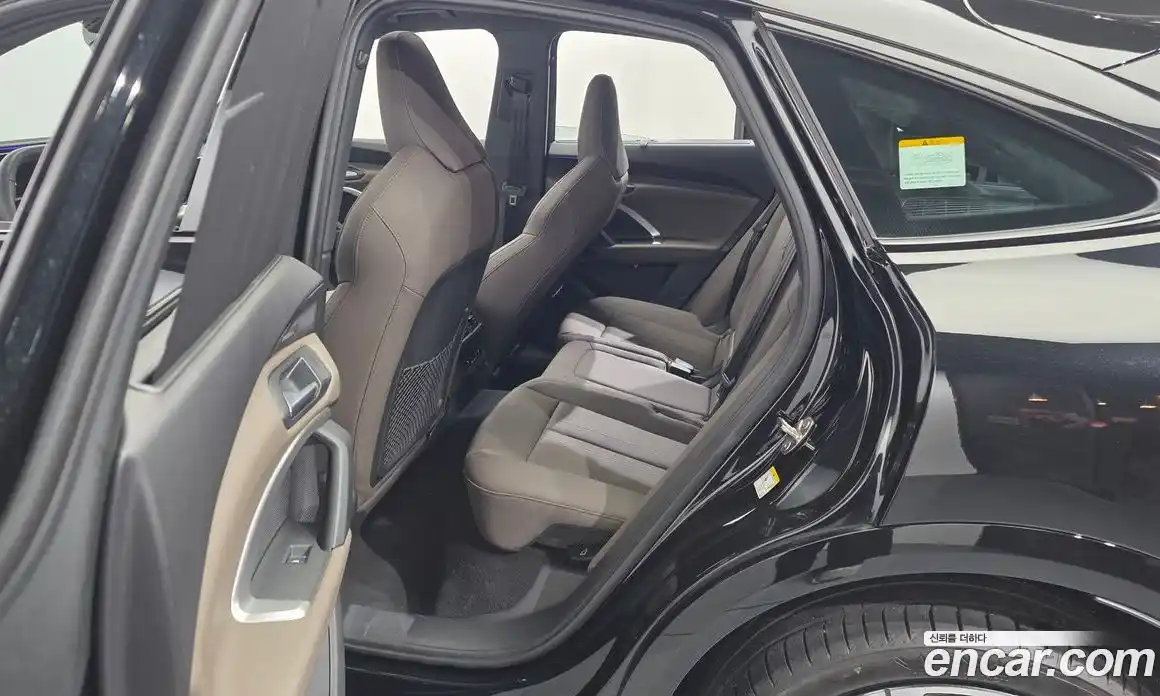 Audi Q5 2025 2.0 гидро, фото 11