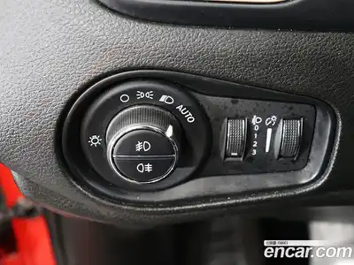 Jeep Renegade 2017 2.0 автомат (гидро), миниатюра 12