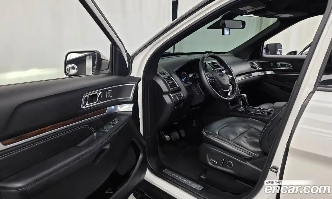 Ford Explorer 2018 2.3 автомат (гидро), фото 13