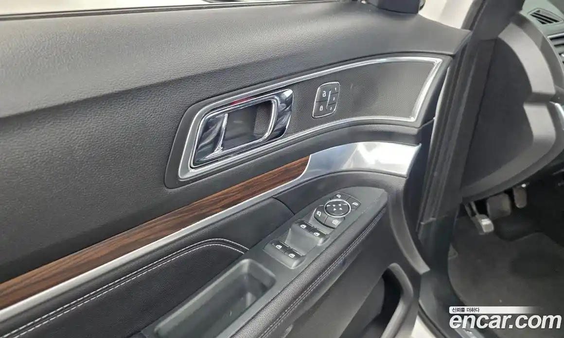 Ford Explorer 2018 2.3 автомат (гидро), фото 34